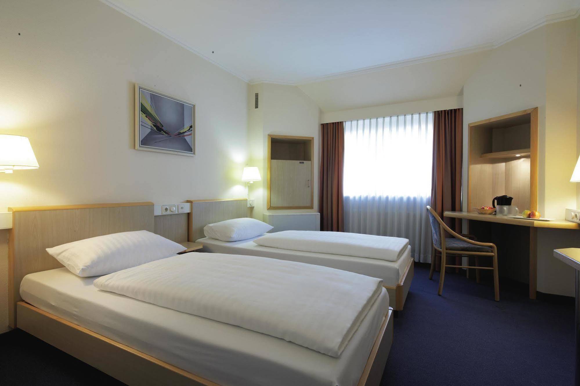 Intercityhotel Erfurt Exterior foto