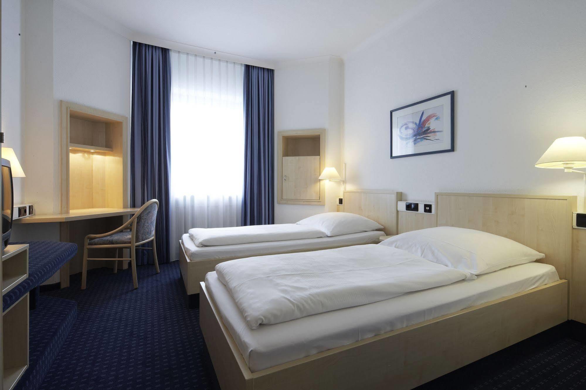 Intercityhotel Erfurt Exterior foto